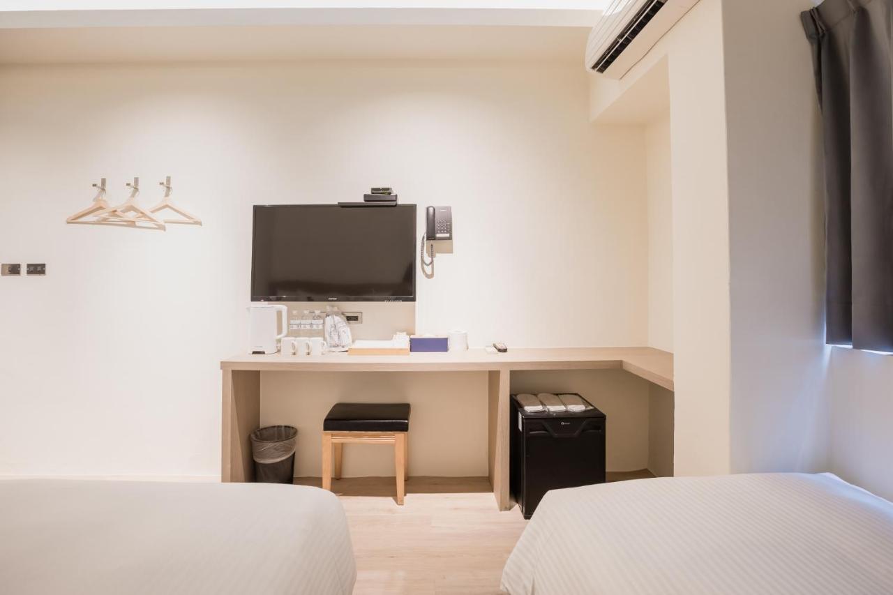 Traveller-Inn Day Moon Hotel Taitung Екстер'єр фото