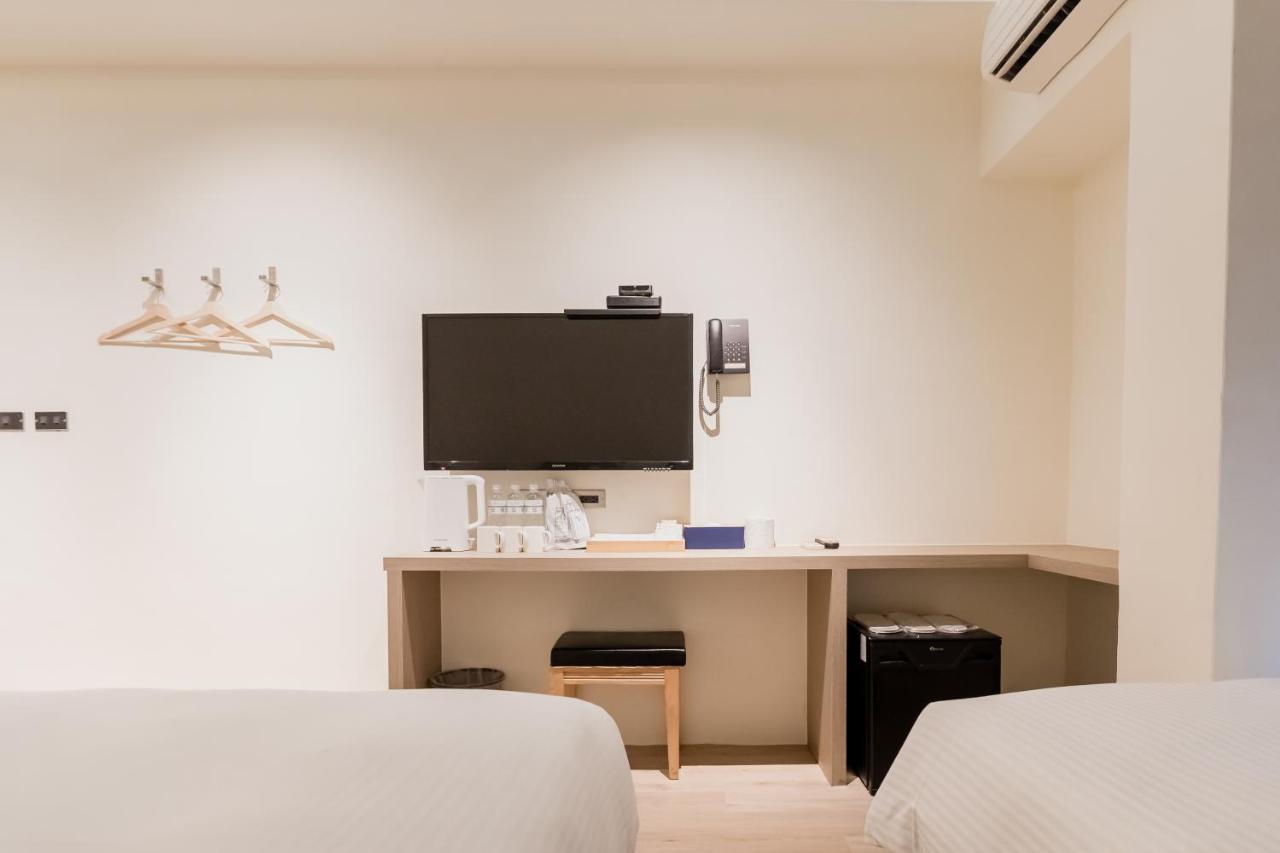 Traveller-Inn Day Moon Hotel Taitung Екстер'єр фото