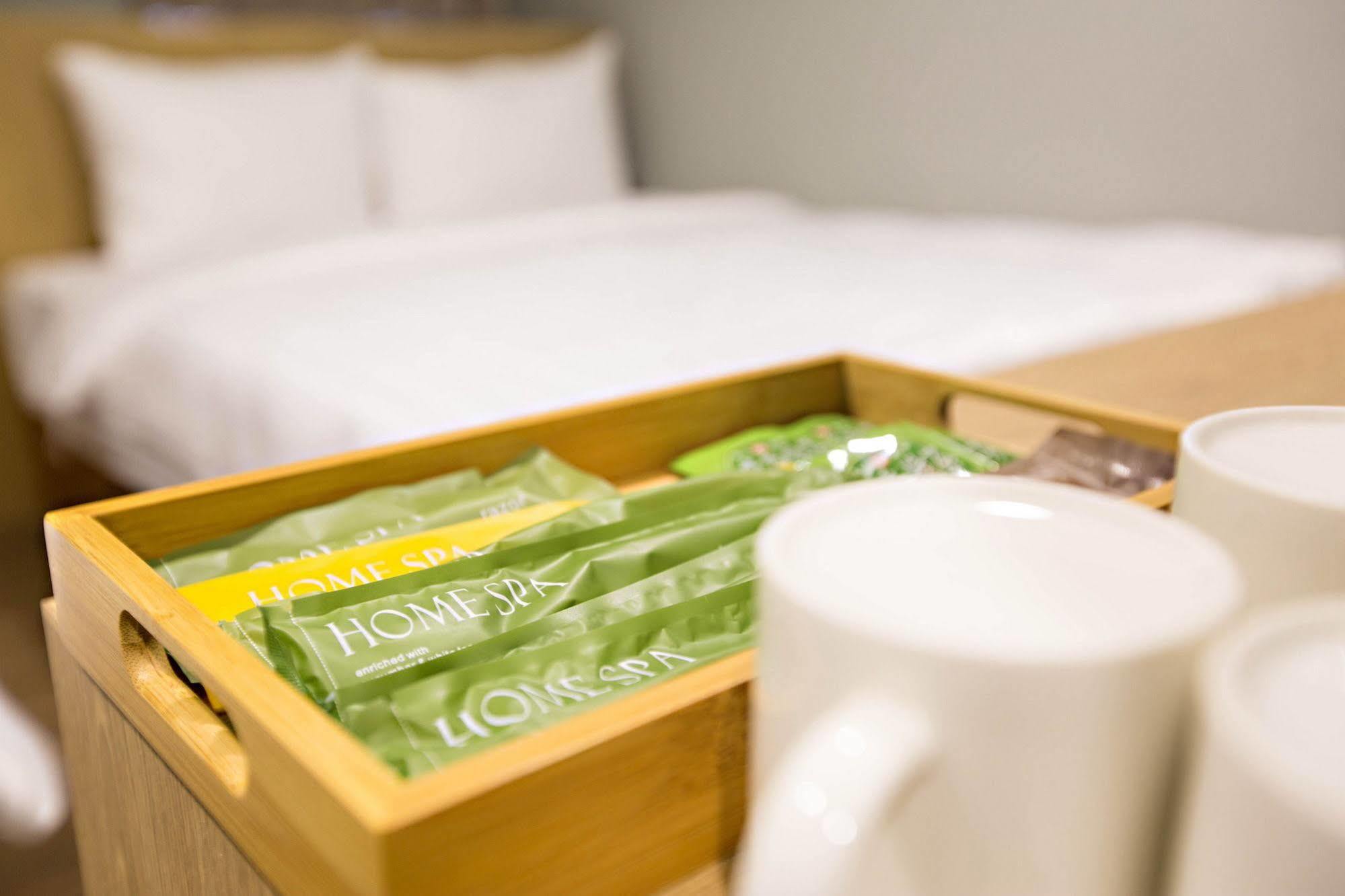 Traveller-Inn Day Moon Hotel Taitung Екстер'єр фото